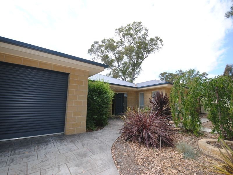 11 Halls Flat Road, Alexandra VIC 3714