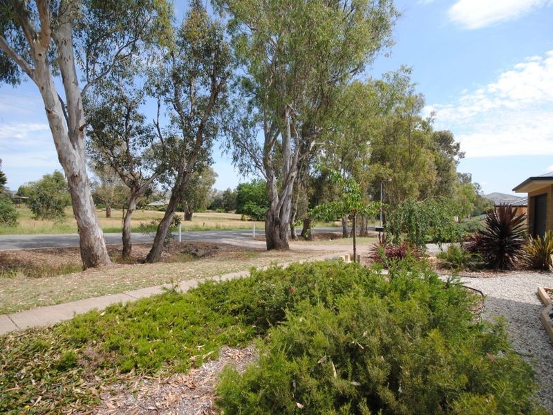 11 Halls Flat Road, Alexandra VIC 3714