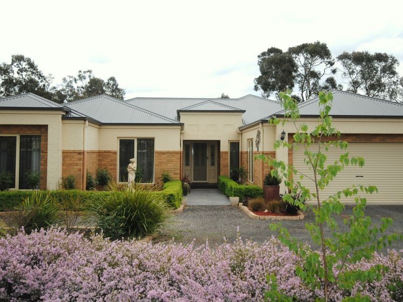 44 Yarck Village Place, Yarck VIC 3719