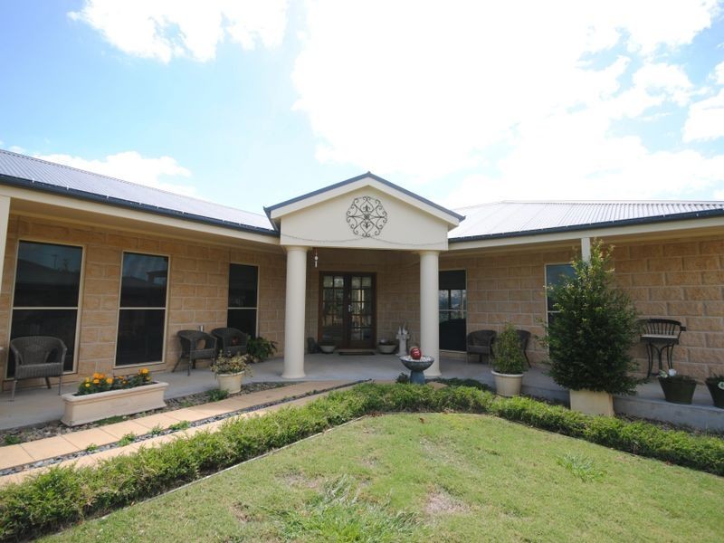 43 Myrtle Street, Alexandra VIC 3714