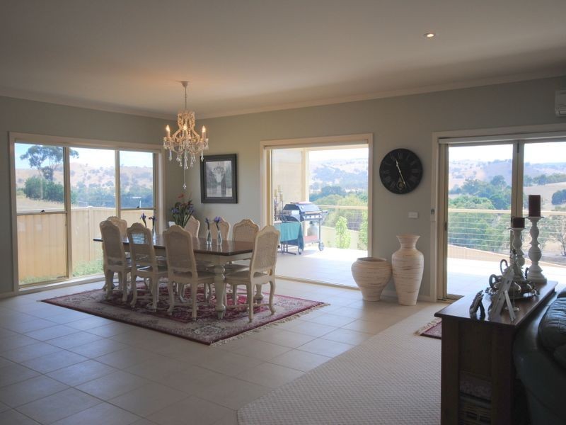 43 Myrtle Street, Alexandra VIC 3714