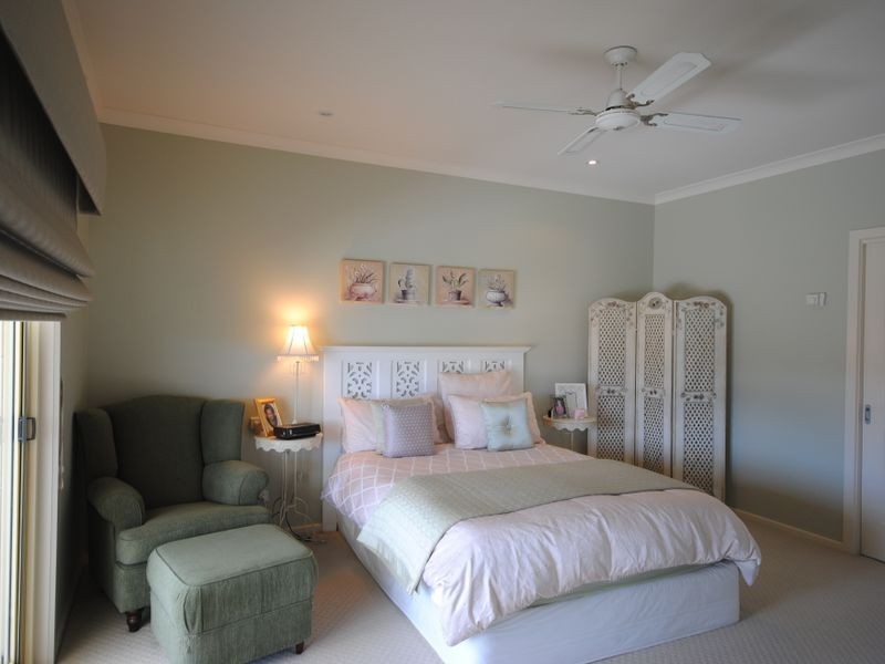 43 Myrtle Street, Alexandra VIC 3714