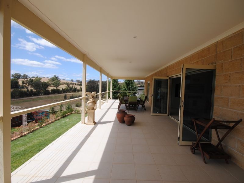 43 Myrtle Street, Alexandra VIC 3714