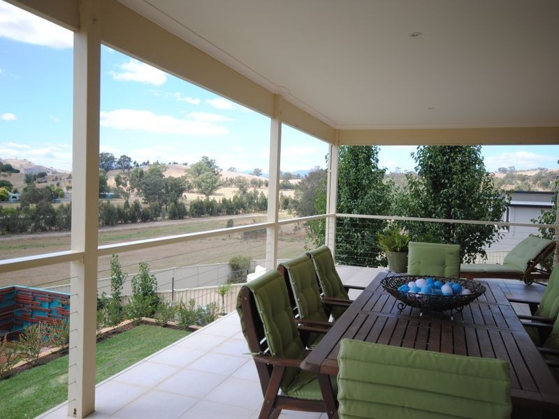 43 Myrtle Street, Alexandra VIC 3714