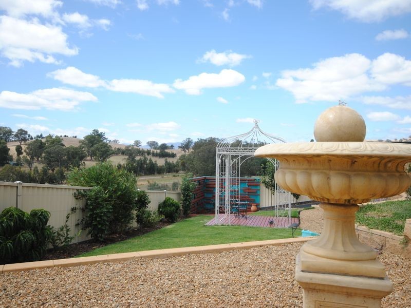 43 Myrtle Street, Alexandra VIC 3714