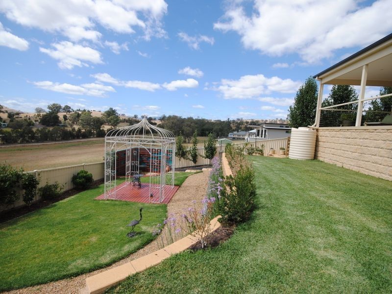 43 Myrtle Street, Alexandra VIC 3714