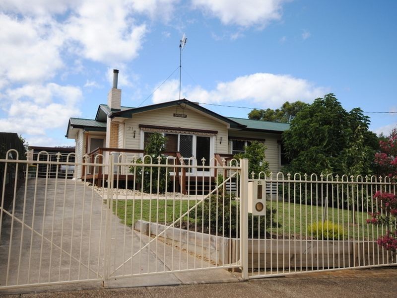 21 The Boulevard, Eildon VIC 3713