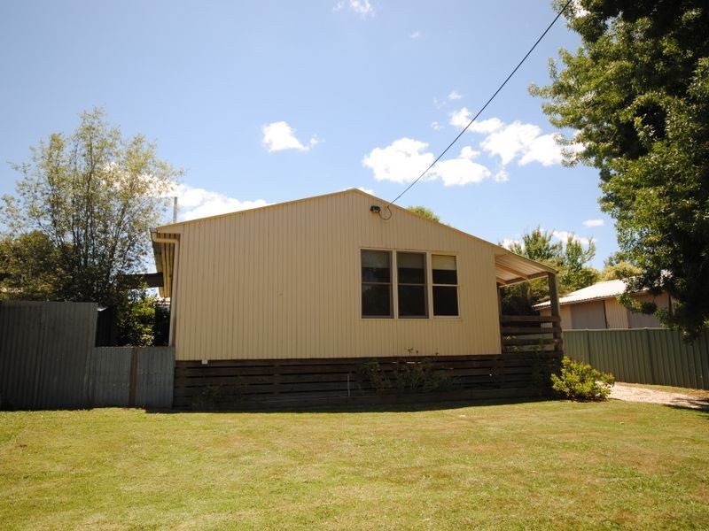 14 Park Avenue North, Eildon VIC 3713