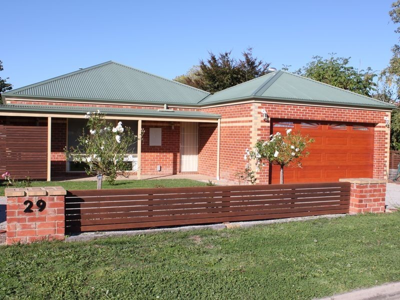 29 Coster Street, Alexandra VIC 3714