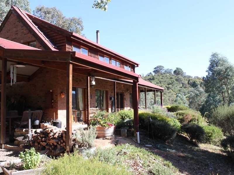 54 South Crescent, Eildon VIC 3713