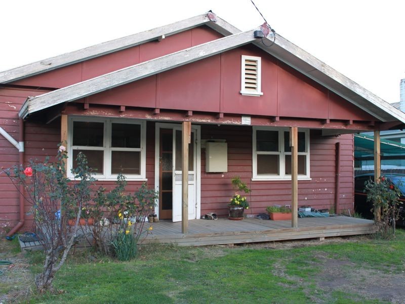 12 William Street, Alexandra VIC 3714