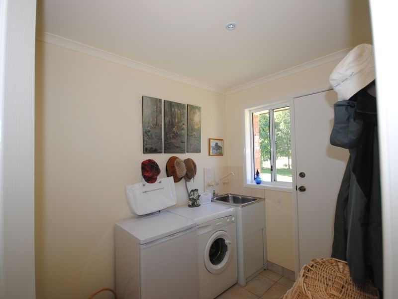 785 Back Eildon Road, Eildon VIC 3713