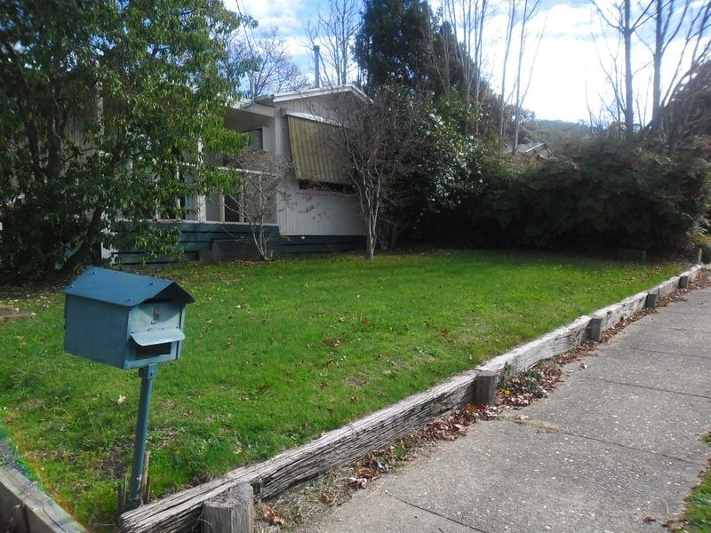 5 Fifth Street, Eildon VIC 3713