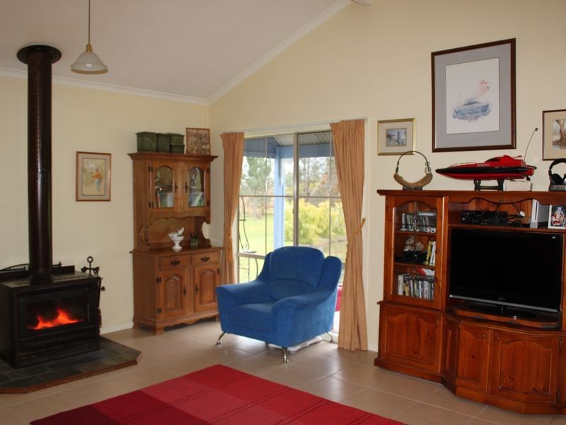 3 Cathedral Close, Buxton VIC 3711