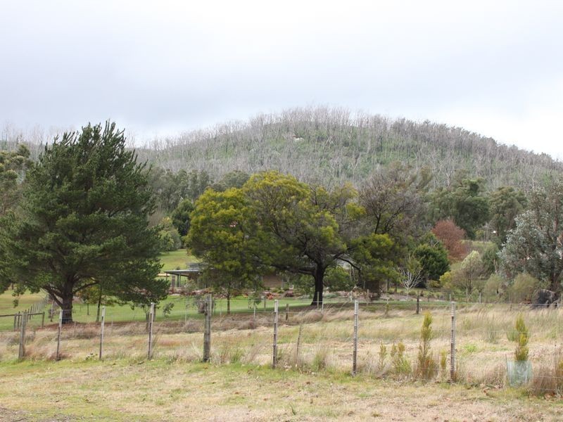 3 Cathedral Close, Buxton VIC 3711