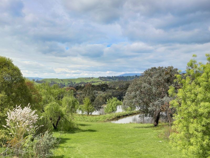 566 Crystal Creek Road, Alexandra VIC 3714