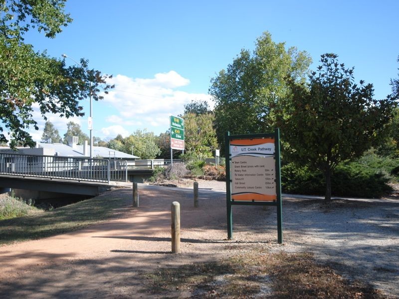 11 Paynes Avenue, Alexandra VIC 3714