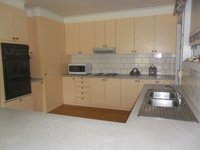 18 McKenzie Street, Alexandra VIC 3714