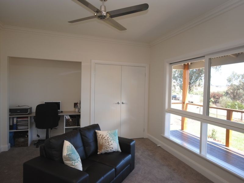 48 Pendlebury Street, Alexandra VIC 3714