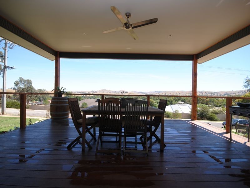 48 Pendlebury Street, Alexandra VIC 3714