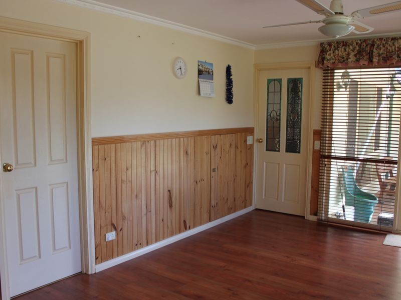 24 South Crescent, Eildon VIC 3713