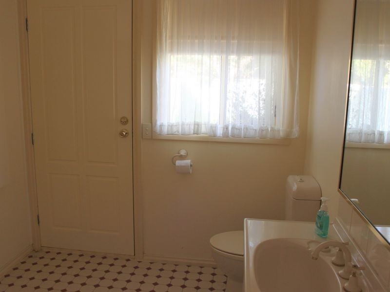 24 South Crescent, Eildon VIC 3713