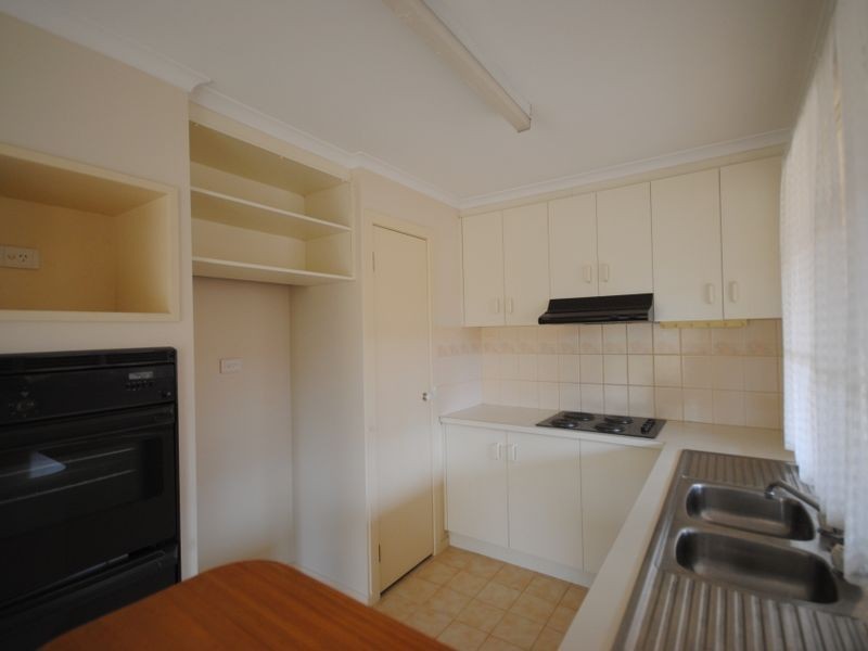 2/5 Albert Street, Alexandra VIC 3714