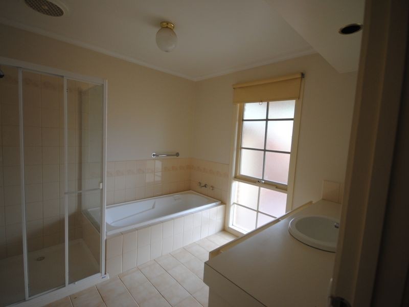 2/5 Albert Street, Alexandra VIC 3714