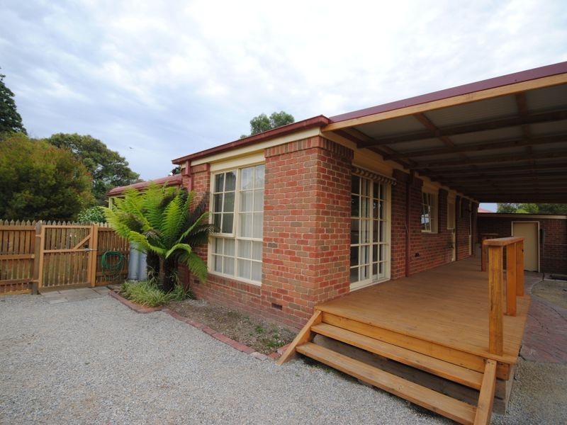 2/5 Albert Street, Alexandra VIC 3714