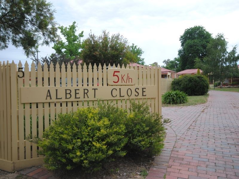 2/5 Albert Street, Alexandra VIC 3714