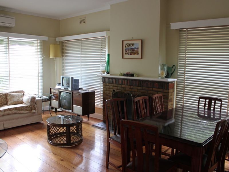 2 Sixth Street, Eildon VIC 3713