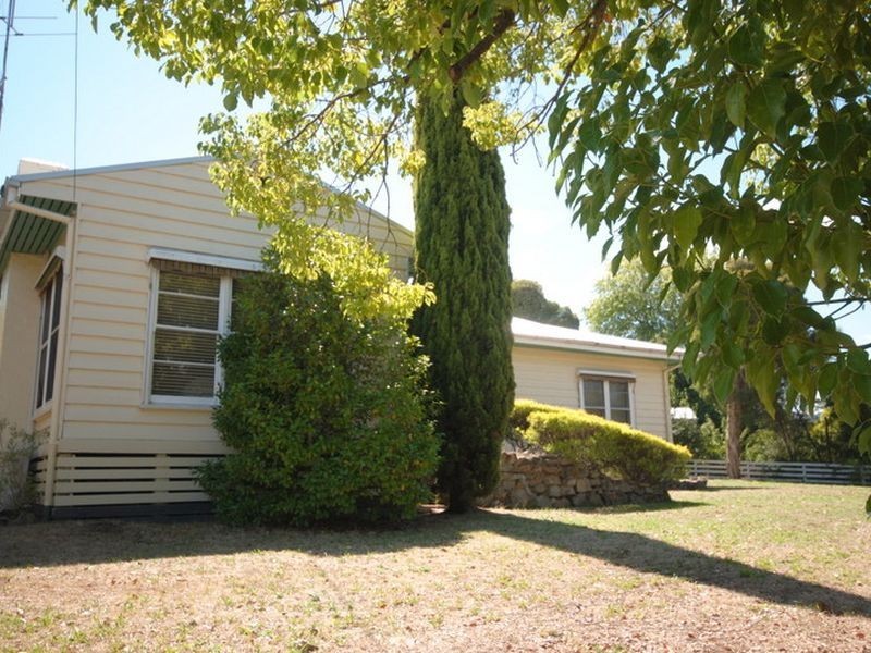 2 Sixth Street, Eildon VIC 3713