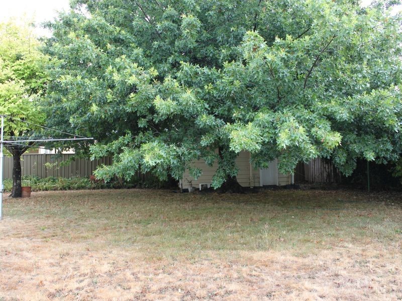 2 Sixth Street, Eildon VIC 3713