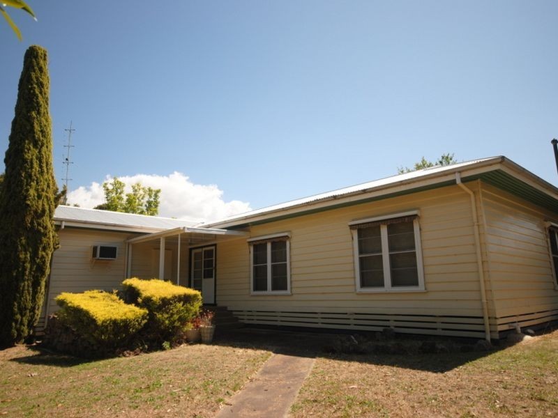 2 Sixth Street, Eildon VIC 3713