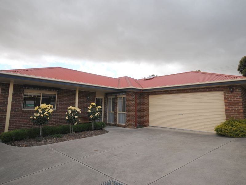 4/2 Thom Street, Alexandra VIC 3714