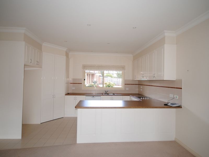 4/2 Thom Street, Alexandra VIC 3714