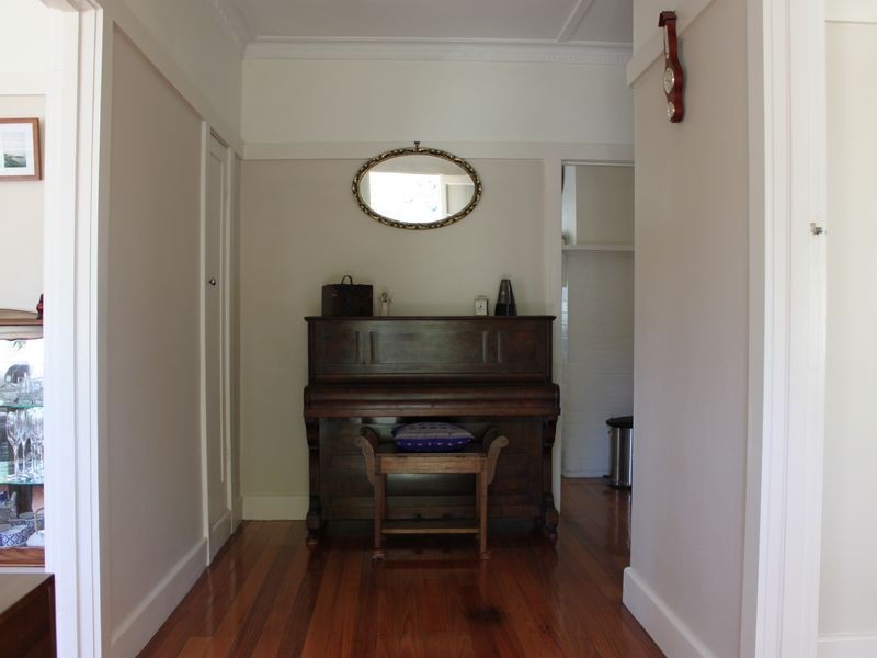 2 Myrtle Street, Alexandra VIC 3714