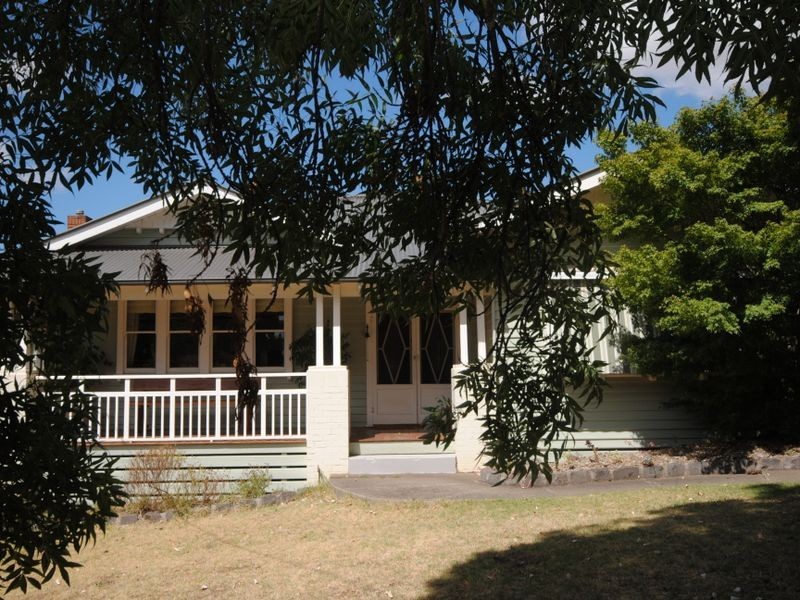 13 Myrtle Street, Alexandra VIC 3714