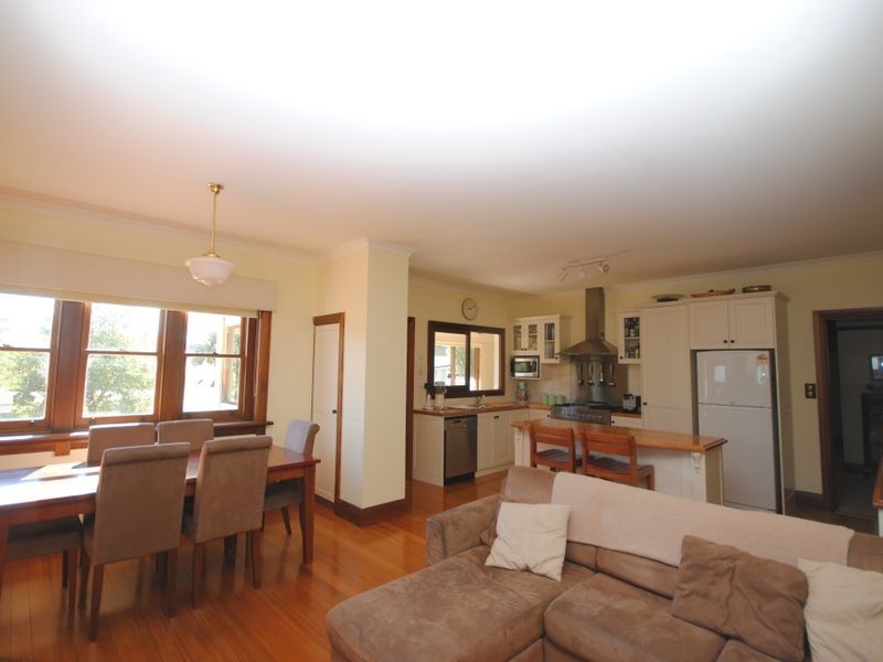 13 Myrtle Street, Alexandra VIC 3714