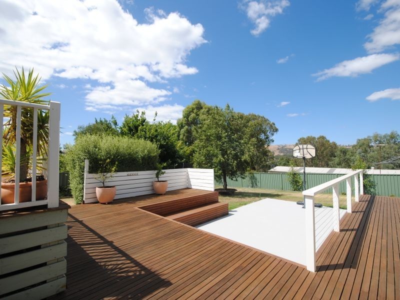 13 Myrtle Street, Alexandra VIC 3714
