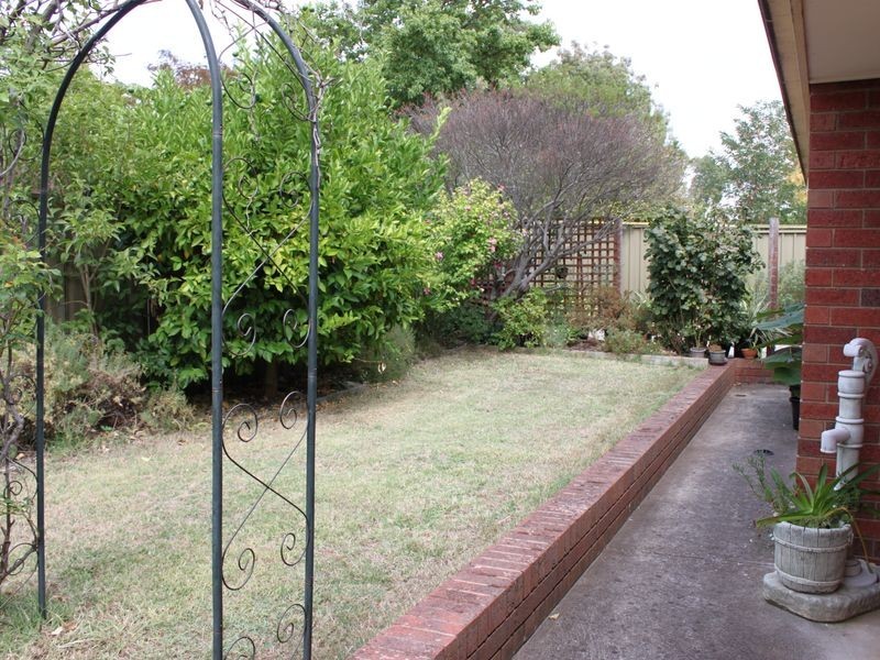 2 Oswald Drive, Alexandra VIC 3714