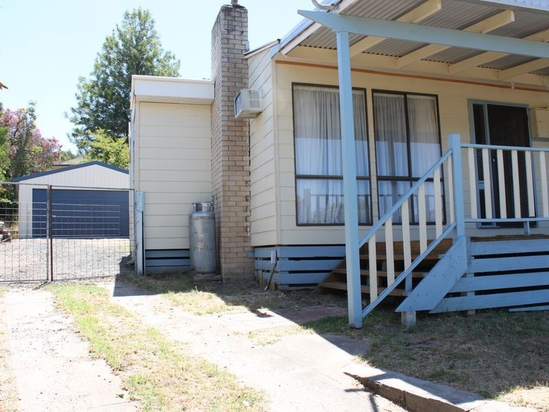 32 Ninth Street, Eildon VIC 3713