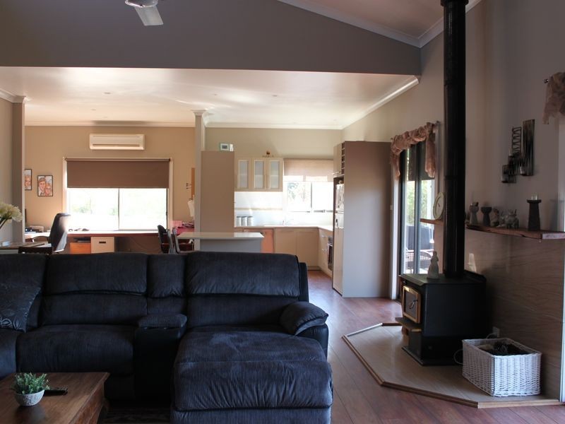 15 Alford Avenue, Eildon VIC 3713