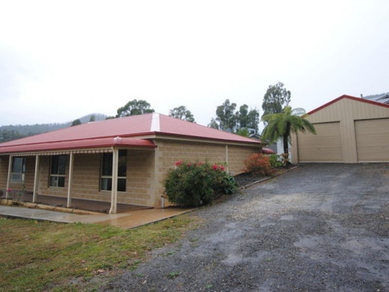 23 Mt Kitchener Avenue, Marysville VIC 3779