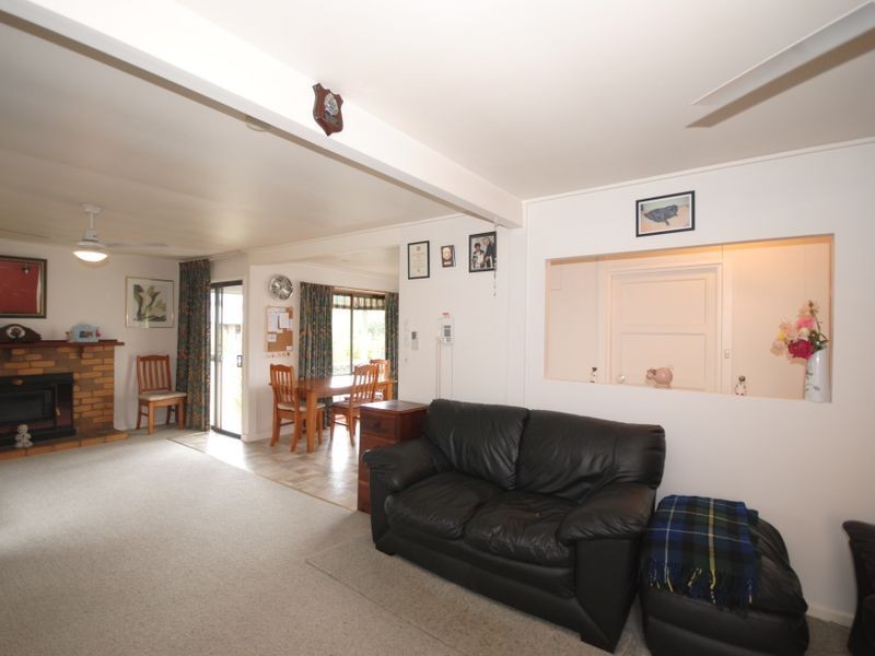 23 Eighth Street, Eildon VIC 3713