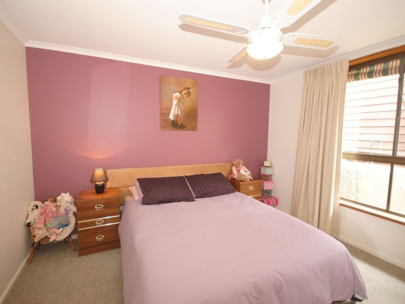 23 Eighth Street, Eildon VIC 3713