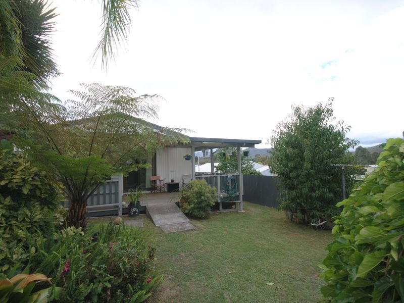23 Eighth Street, Eildon VIC 3713