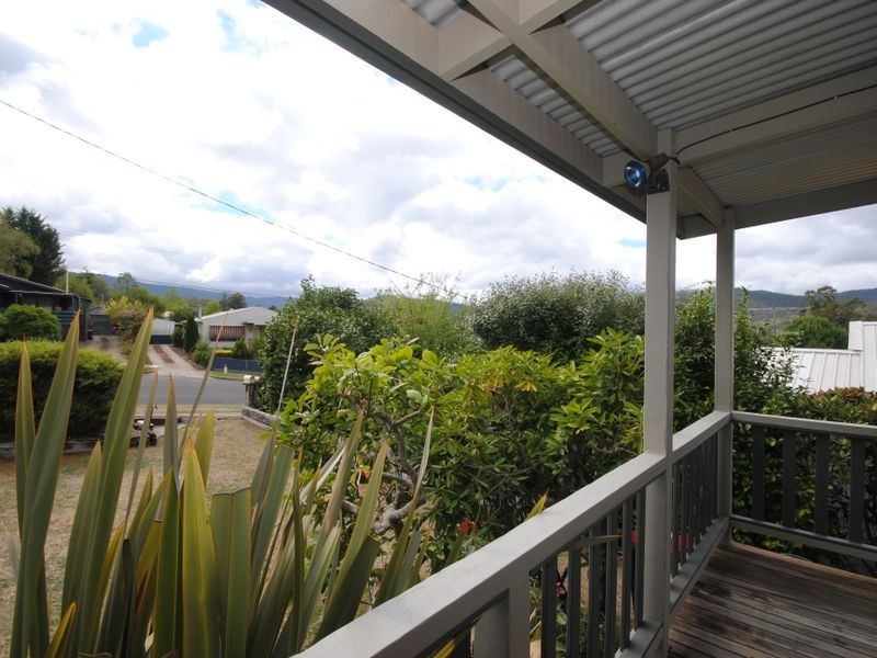 23 Eighth Street, Eildon VIC 3713