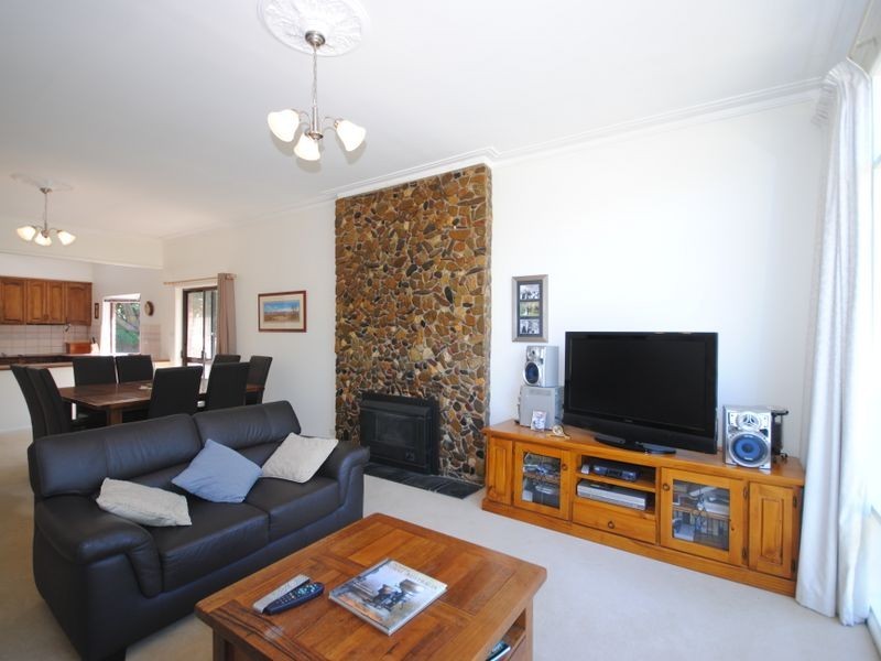 17 Endicott Road, Alexandra VIC 3714