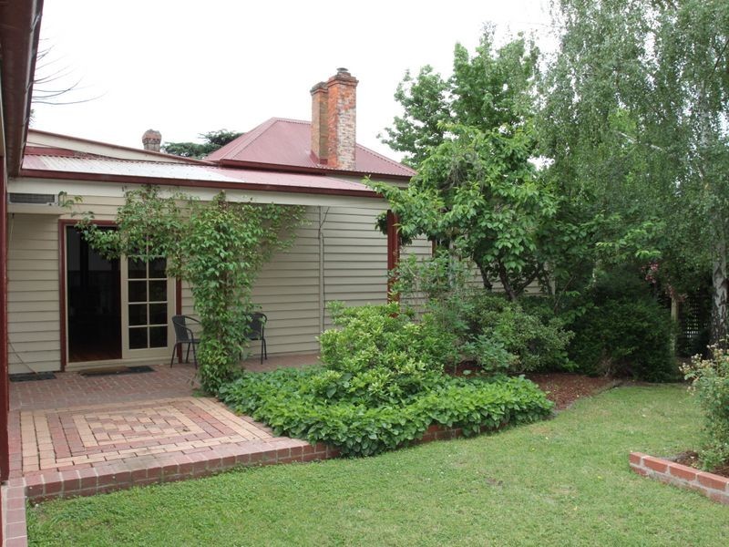 12 Albert Street, Alexandra VIC 3714
